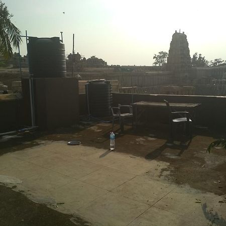 Mayuram Homestay Hampi Zewnętrze zdjęcie